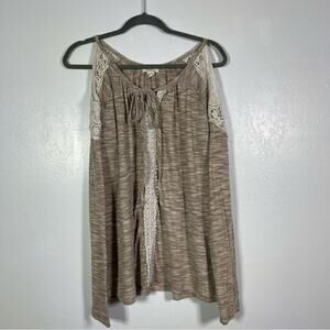 Madison & Berkeley Long Sleeve Shirt Lace details with Cold Shoulders. Size 1X